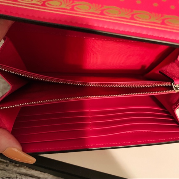 🔥SOLD Gucci Wallet on chain🔥 - Picture 8 of 9